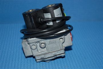 Picture of 2443112 1/2 TWIN SO/VALVE +REG