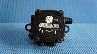 Picture of AJ6CE-1002 OIL PUMP