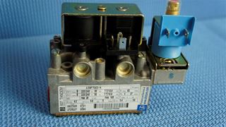 Picture of 6243802 GAS VALVE