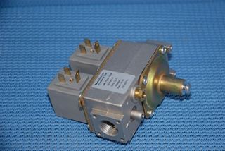 Picture of 7215603/7724396  GAS VALVE