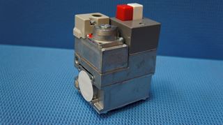 Picture of 173346 was 056193 GAS VALVE