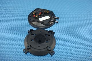 Picture of 87161021200 AIR PRESSURE SWITCH NOW OBSOLETE