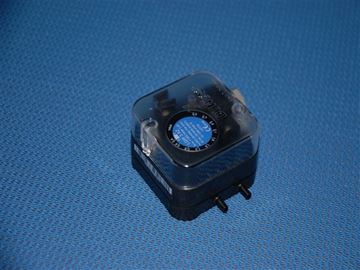 Picture of LGW3A2 DIFF PRESSURE SWITCH