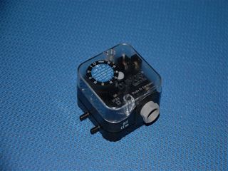 Picture of LGW50A2(2.5/50mbar)DIFF P.SWITCH
