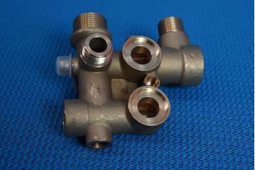 Picture of 0876 DIST MANIFOLD (NLA)