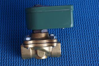 Picture of E222B93 3/8" STEAM SOL VALVE 230VAC