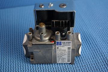 Picture of 87168336160 GAS VALVE (GEMINOX)