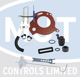 Picture of WORCESTER GREENSTAR JR & SI SERVICE KIT WITH CLEANING KIT