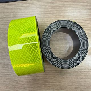 Picture of FPUM001 FORD PUMA 2" MAGNETIC YELLOW SIDE STRIPS